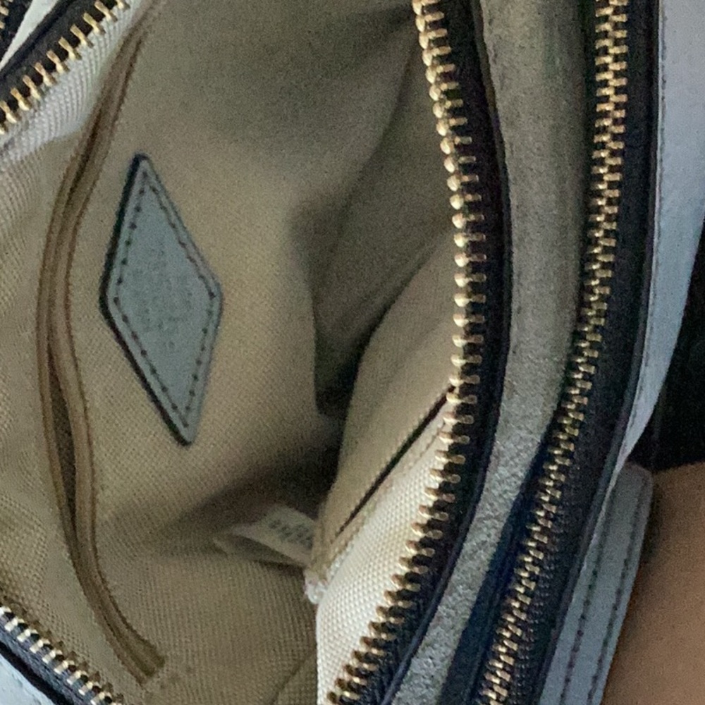 Fossil pale blue Crossbody Bag with Sleek Design - Picture 7 of 11
